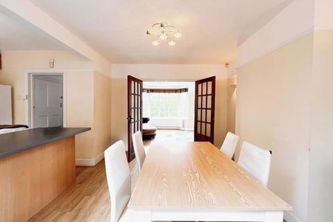 3 bedroom semi-detached house for sale, Farm Road, Edgware