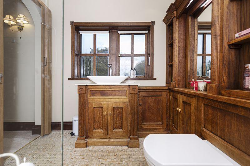 Bedroom 2 En-Suite