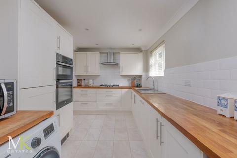 4 bedroom detached house for sale, Beauchamps Gardens, Bournemouth BH7