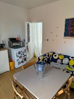 1 bedroom apartment to rent, Southcliff Road, Southampton