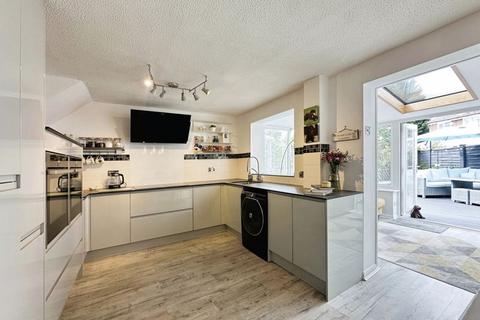 2 Bosworth Close, Whitefield, Manchester, M45 8JT