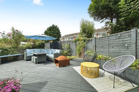 2 Bosworth Close, Whitefield, Manchester, M45 8JT