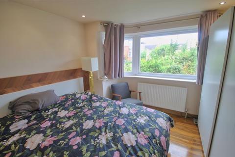 11 Ruislip Close, Greenford, UB6 9QS