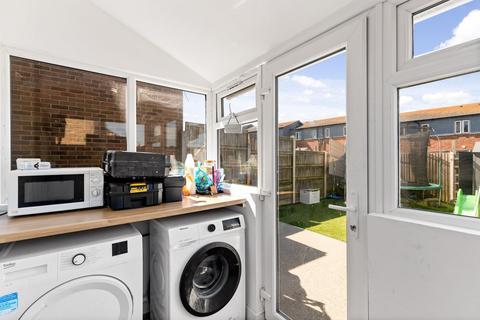14 Dawson Road, Folkestone, CT19 5RS