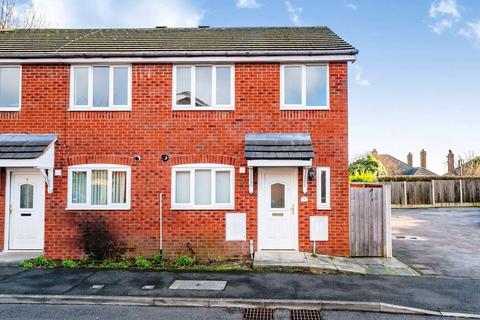 3 bedroom townhouse to rent, Meadowcroft Court, Castlefields, Runcorn, WA7