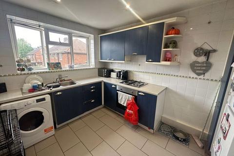 2 bedroom property for sale, Edward Road, Northolt