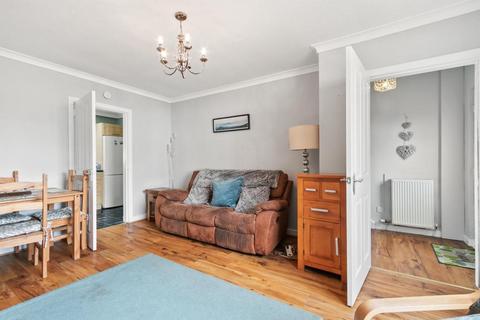 2 bedroom terraced house for sale, Russell Place, Busby, G76