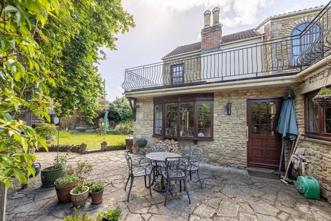 4 bedroom detached house for sale, 30 Quaperlake Street, Bruton BA10