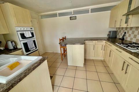 17 Byfords Road, Huntley, Gloucester, GL19 3EL