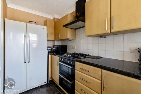 2 bedroom terraced house for sale, Courtland Place, Maldon