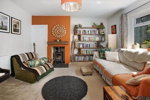 95 Westonfields, Totnes, TQ9 5UA