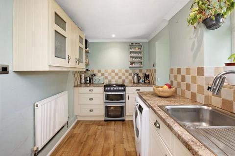 95 Westonfields, Totnes, TQ9 5UA