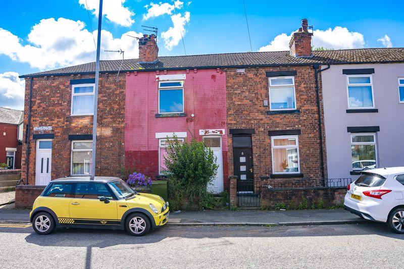 Soughers Lane, Wigan WN4 2 bed terraced house for sale £50,000
