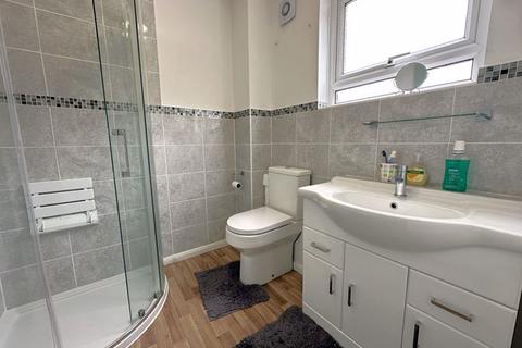 4 Blackdown View, Norton Fitzwarren, Taunton, TA2 6RW