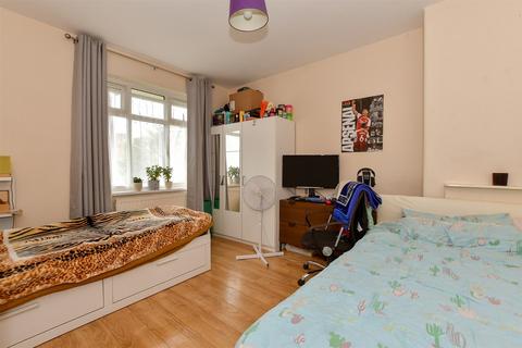 3 bedroom terraced house for sale, Henningham Road, Tottenham