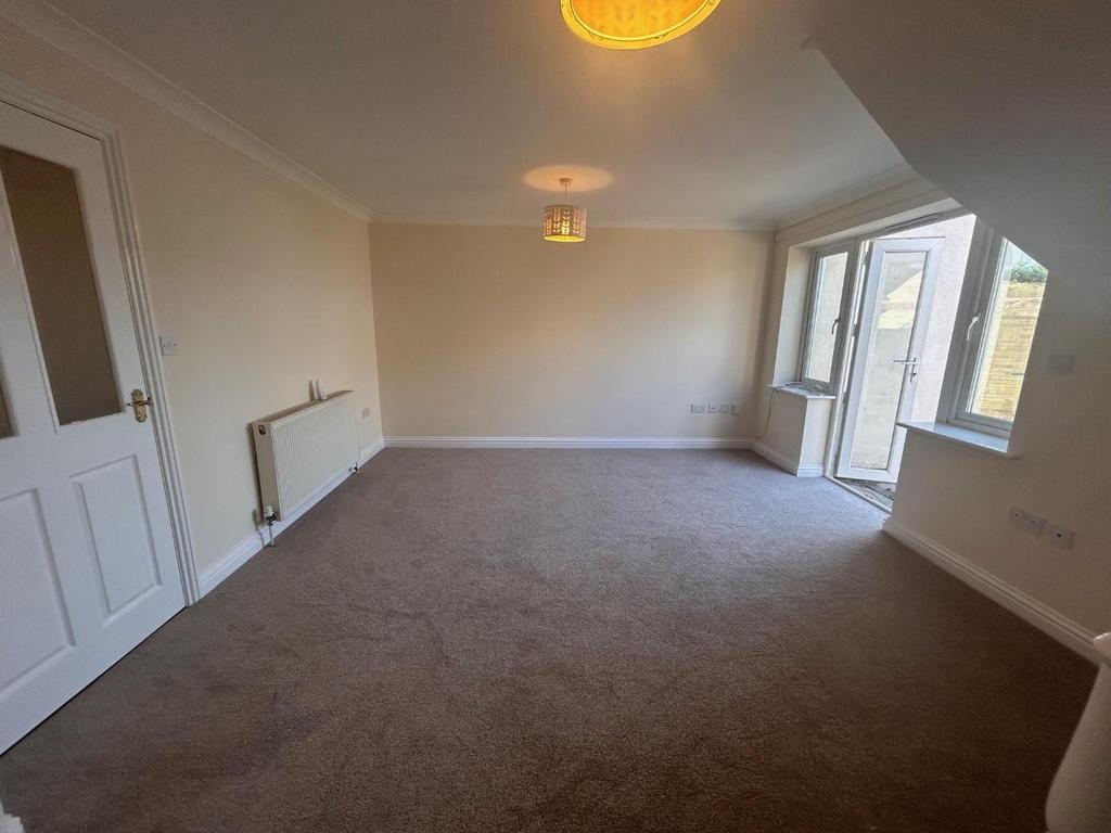 Living Room.jpg