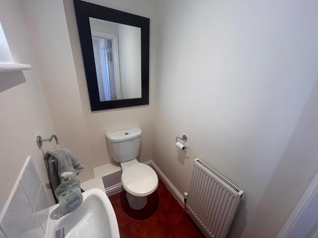 Downstairs WC.jpg
