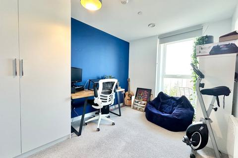 2 bedroom penthouse for sale, Ariel Apartments, Salford M50