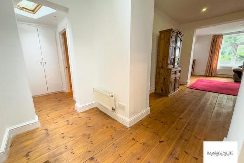 5 Blackbrook, Treharris, CF46 5LY