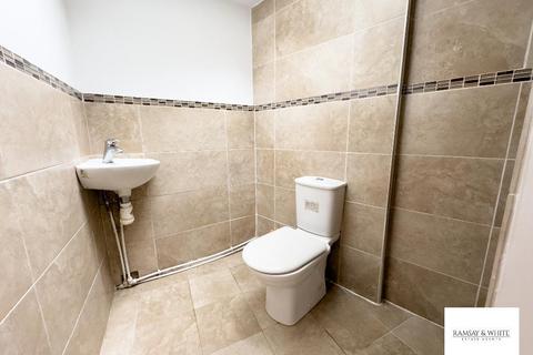 5 Blackbrook, Treharris, CF46 5LY