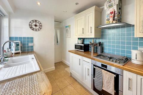 2 bedroom terraced house for sale, Cliffe Road, South Croydon, CR2 6PQ