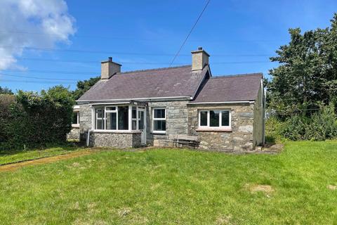 3 bedroom detached house for sale, Penisarwaun, Caernarfon, Gwynedd, LL55