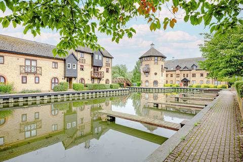 3 bedroom apartment for sale, Lawrence Moorings, Sheering Mill Lane, Sawbridgeworth, Essex, CM21