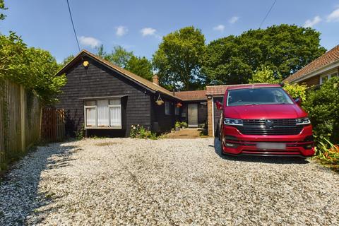 3 bedroom detached bungalow for sale, Burney Bit, Tadley, RG26