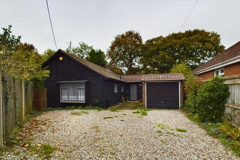 3 bedroom detached bungalow for sale, Burney Bit, Tadley, RG26