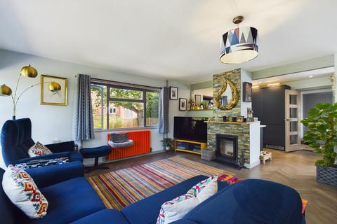 3a Burney Bit, Pamber Heath, Tadley, RG26 3TJ