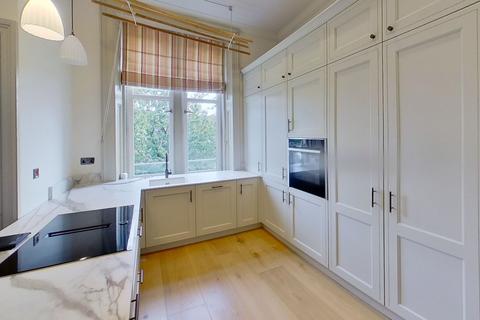 3 bedroom flat to rent, Dowanside Road, Dowanhill, Glasgow, G12