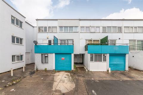66 Berkshire Way, Mitcham, CR4 1QT