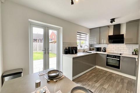 3 bedroom semi-detached house for sale, Broad Bridge Close, Kiveton Park, Sheffield, S26 6SN