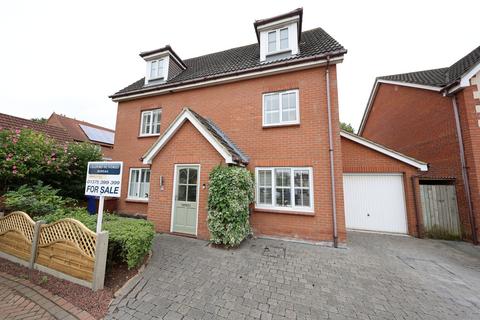 5 bedroom detached house for sale, Carew Close, Chafford Hundred