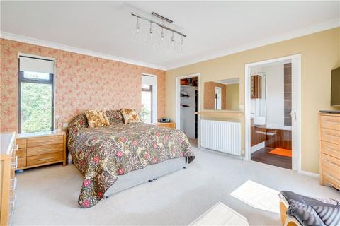 6 Kings Meadow Drive, Wetherby, LS22 7FS