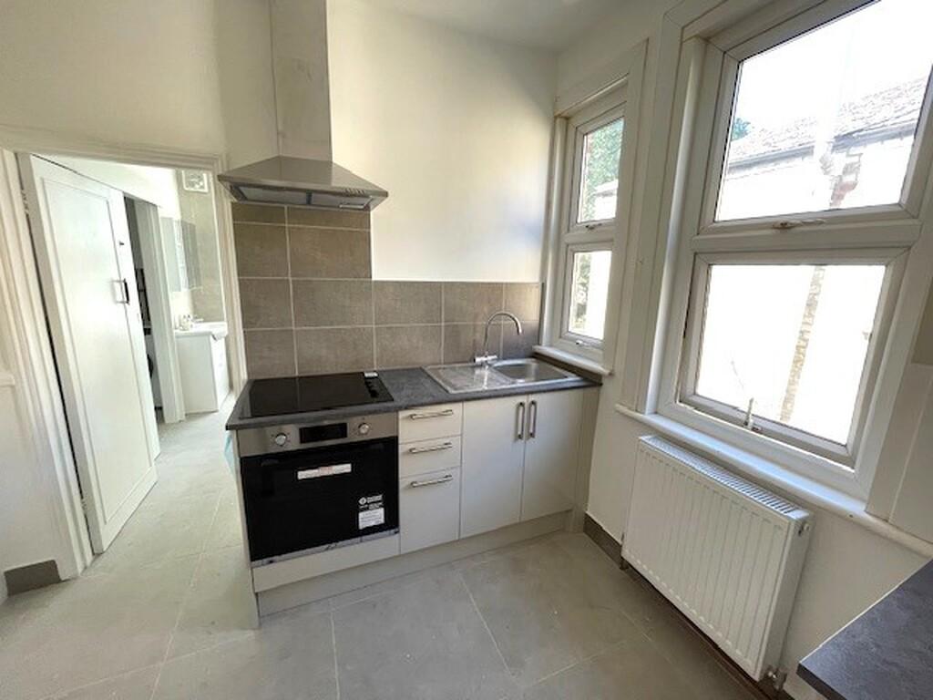 Apartment in London - View 2