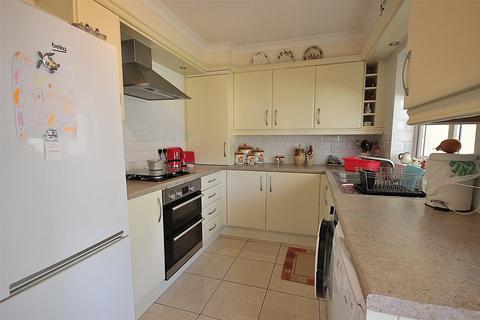 34 Avon Drive, Bedford, MK41 7UU
