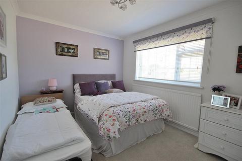 34 Avon Drive, Bedford, MK41 7UU
