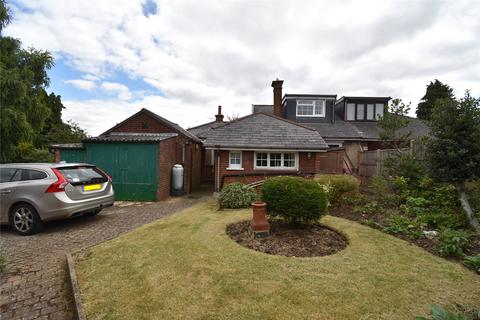 2 bedroom bungalow for sale, The Avenue, Luton, Bedfordshire, LU4