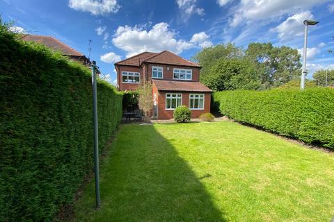 4 bedroom detached house for sale, Parrs Wood Road, Didsbury