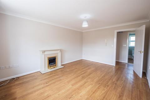 2 bedroom apartment for sale, Alexandra House, Royal Courts, Sunderland