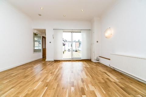 2 bedroom flat to rent, Maryon Mews, Hampstead NW3