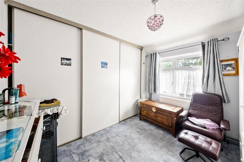 48 Berkeley Waye, Hounslow, TW5 9HL