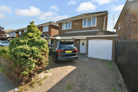 4 bedroom detached house for sale, Canvey Island SS8