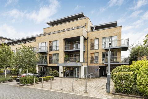 32, Newton Court Kingsley Walk, Cambridge, CB5 8TH