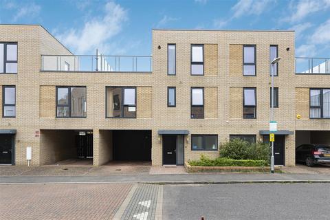 4 bedroom townhouse for sale, Whittington Road, Trumpington CB2