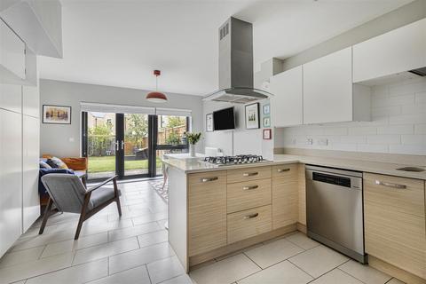 4 bedroom townhouse for sale, Whittington Road, Trumpington CB2