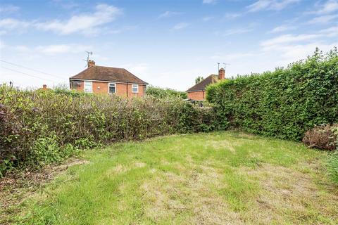 60 Lamerton Road, Reading, RG2 8AS