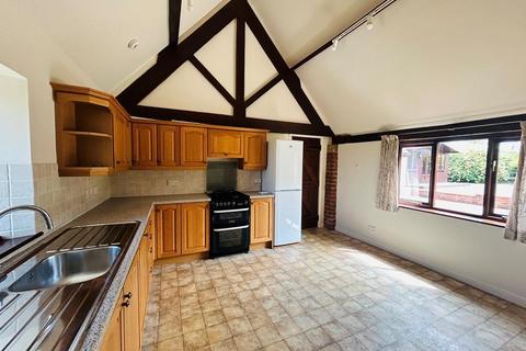 2 bedroom barn conversion to rent, Long Hill, Broadway