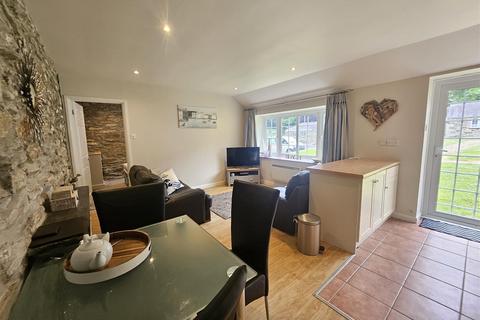 1 bedroom character property for sale, Perranzabuloe, Truro